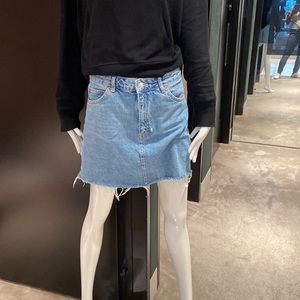 Super cute simple blue Jean skirt